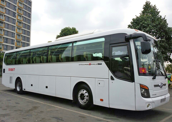 Cho thuê xe 45 chỗ - Universe giá tốt từ Sài Gòn 2016